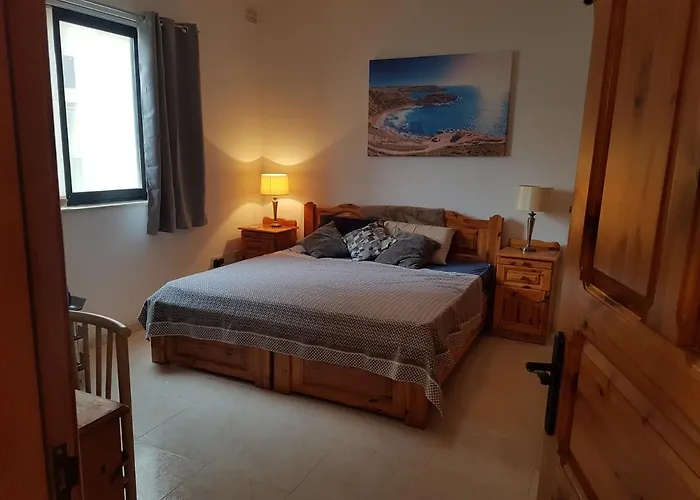 Séjour chez l'habitant Private Double Bedroom & Private Bathroom & Shared Kitchen