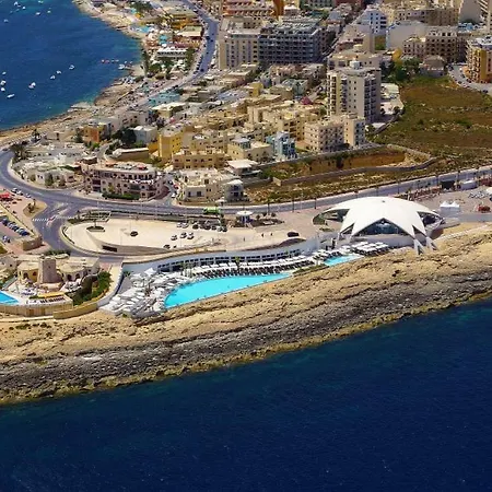 Private Double Bedroom & Private Bathroom & Shared Kitchen St. Paul's Bay